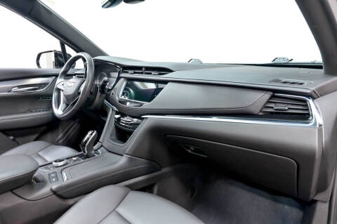 2022 Cadillac XT6 Luxury