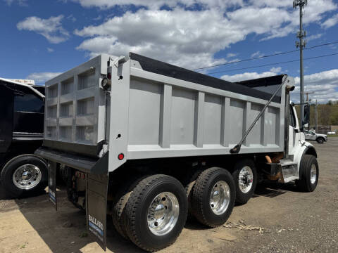 2008 Freightliner M2 112