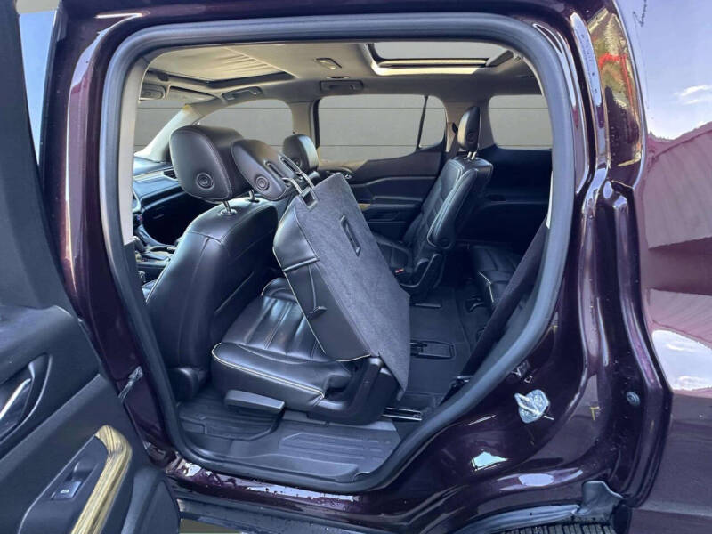 2017 GMC Acadia Denali