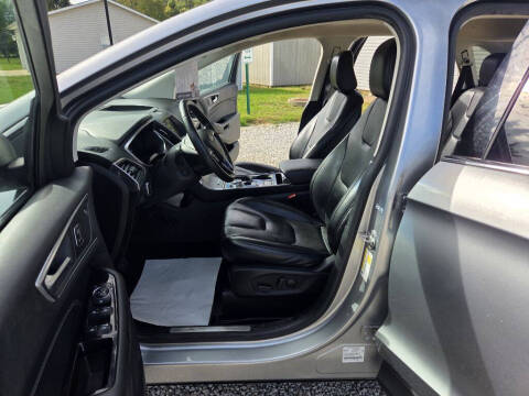 2020 Ford Edge Titanium