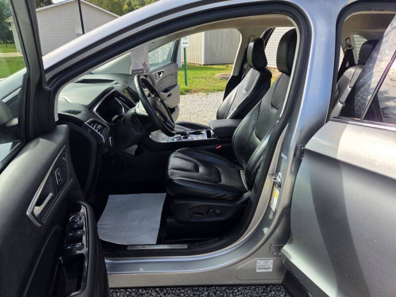 2020 Ford Edge Titanium