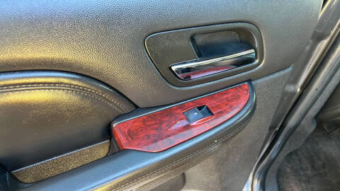 2011 Cadillac Escalade Luxury