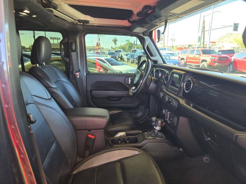 2020 Jeep Wrangler Unlimited Sahara Altitude