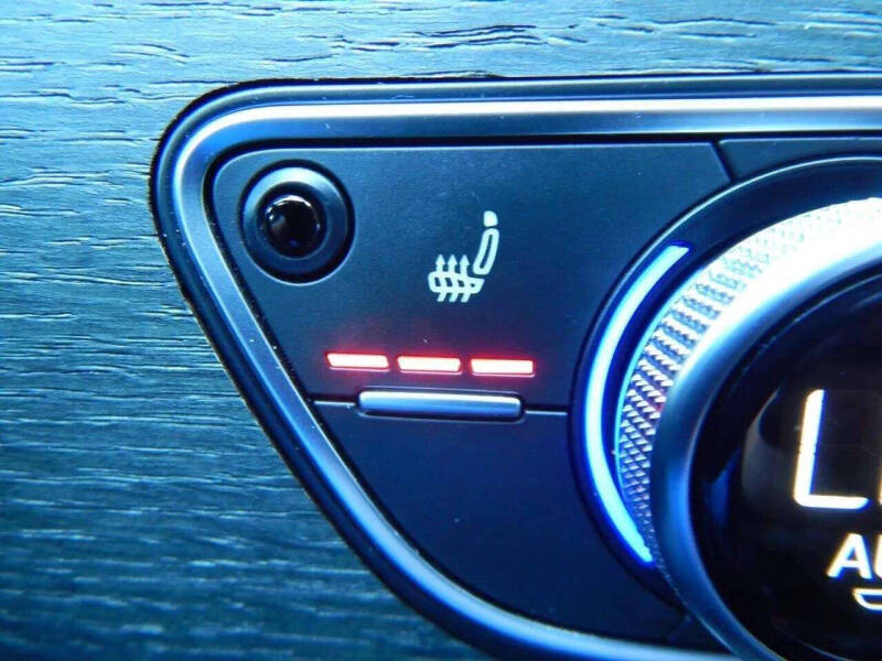 2022 Audi A4 quattro S line Prem Plus 45 TFSI