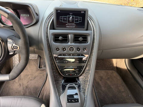 2023 Aston Martin DB11 Volante