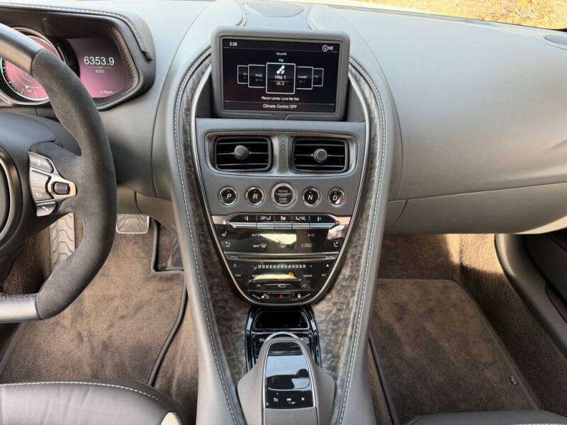 2023 Aston Martin DB11 Volante