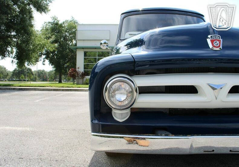 1953 Ford F-100