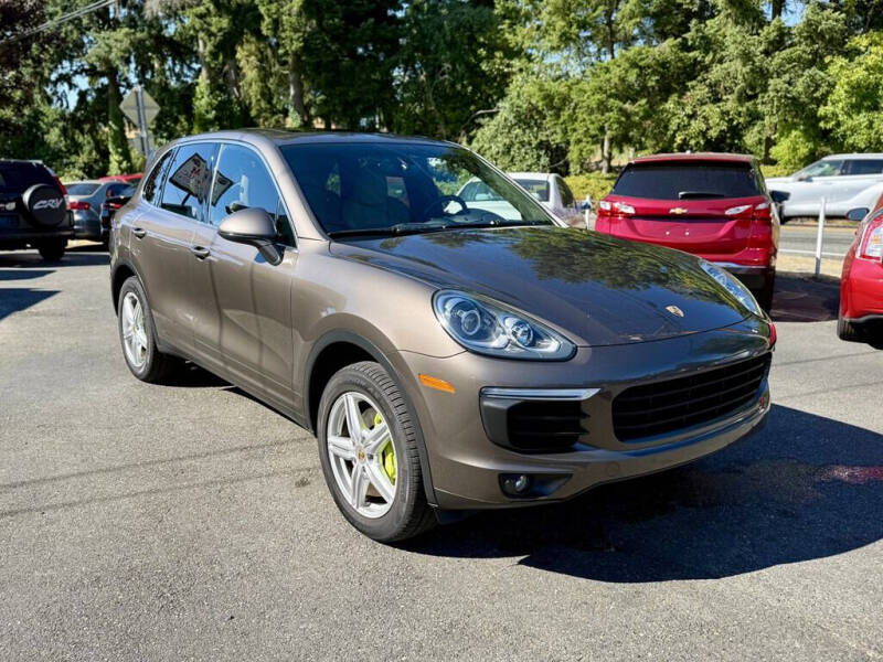 2016 Porsche Cayenne S E-Hybrid