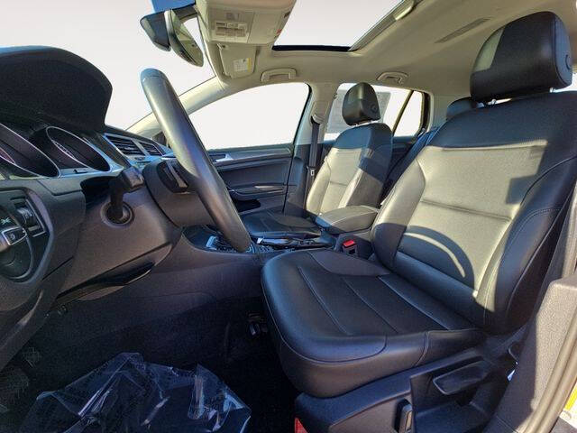 2020 Volkswagen Golf TSI