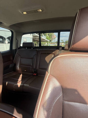 2017 Chevrolet Silverado 1500 High Country