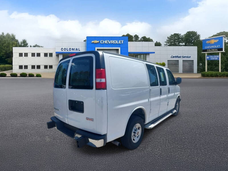 2024 GMC Savana 2500