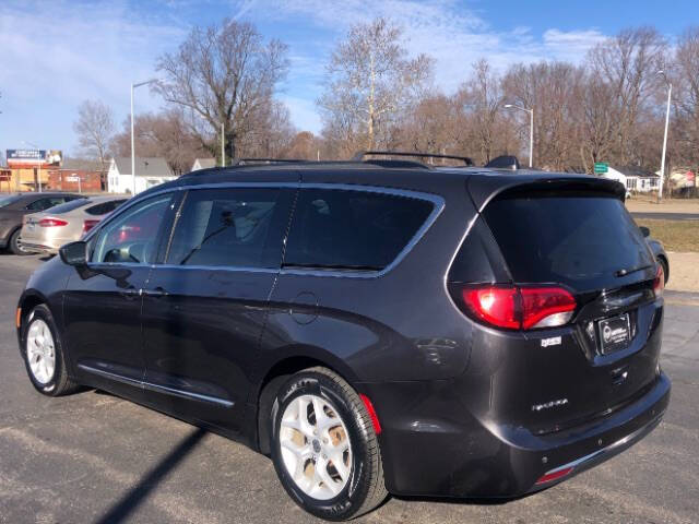 2018 Chrysler Pacifica Touring Plus