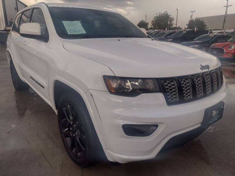 2020 Jeep Grand Cherokee Laredo