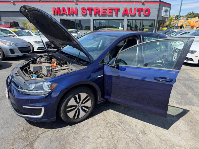 2017 Volkswagen e-Golf SE
