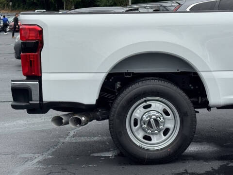 2025 Ford F-350 Super Duty XL