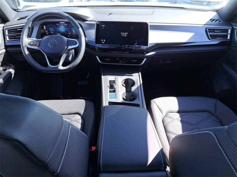 2026 Volkswagen Atlas Cross Sport SE