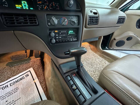 1993 Pontiac Bonneville SSE