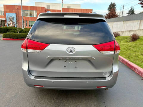 2013 Toyota Sienna