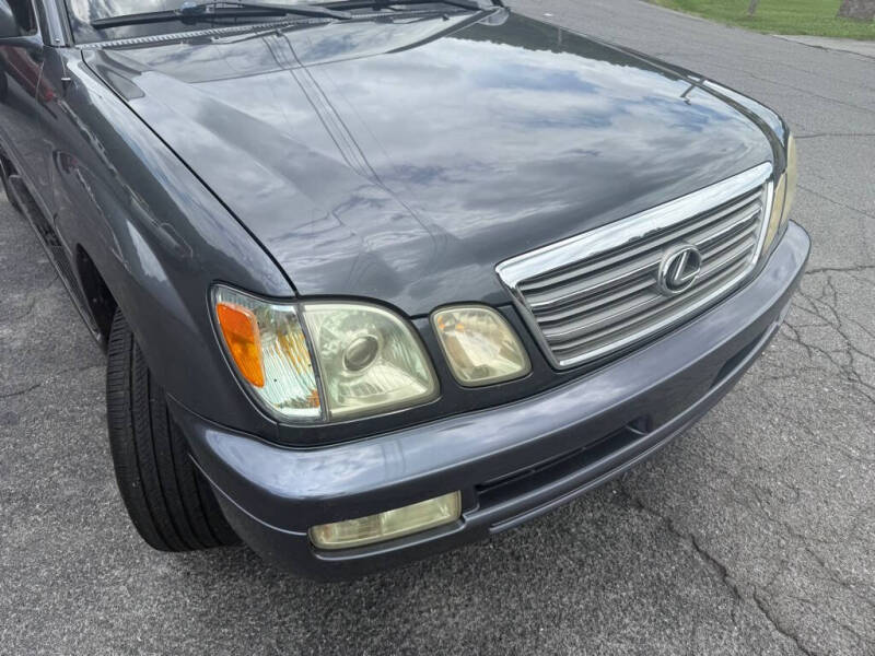 2003 Lexus LX 470