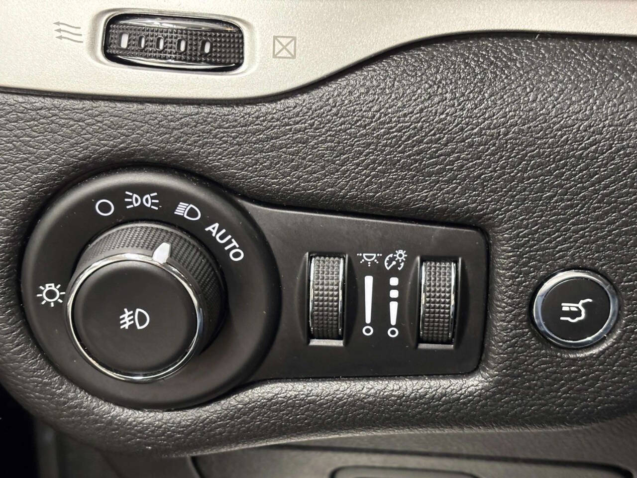 JeepCherokee30