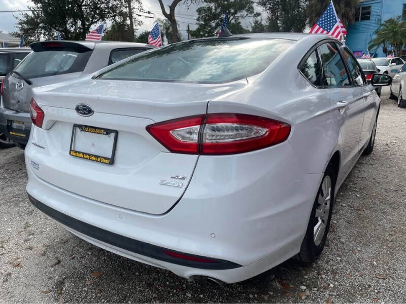 2016 Ford Fusion SE