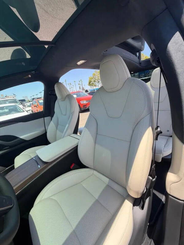 2026 Tesla Model X