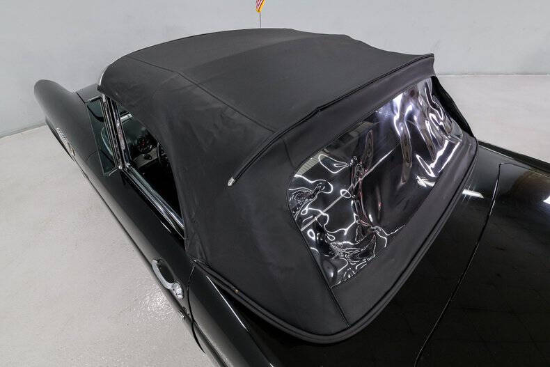 1956 Ford Thunderbird