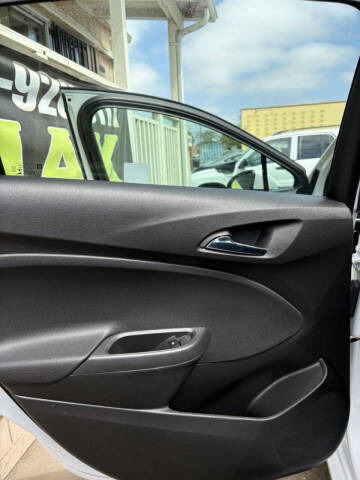 2019 Chevrolet Cruze LS