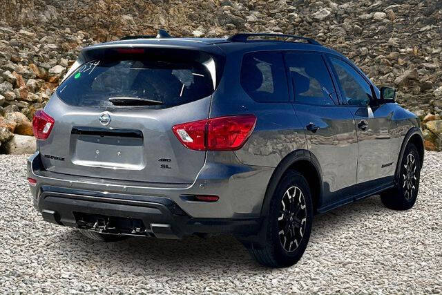 2019 Nissan Pathfinder SL