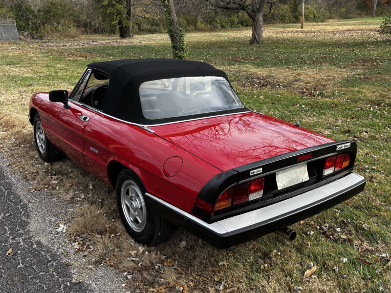 1988 Alfa Romeo Spider Veloce