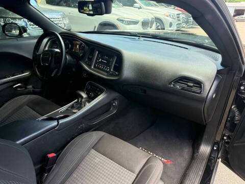 2019 Dodge Challenger SXT