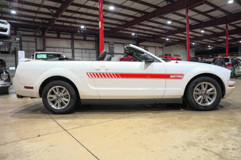 2005 Ford Mustang V6 Premium