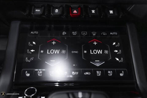 2025 Lamborghini Urus SE