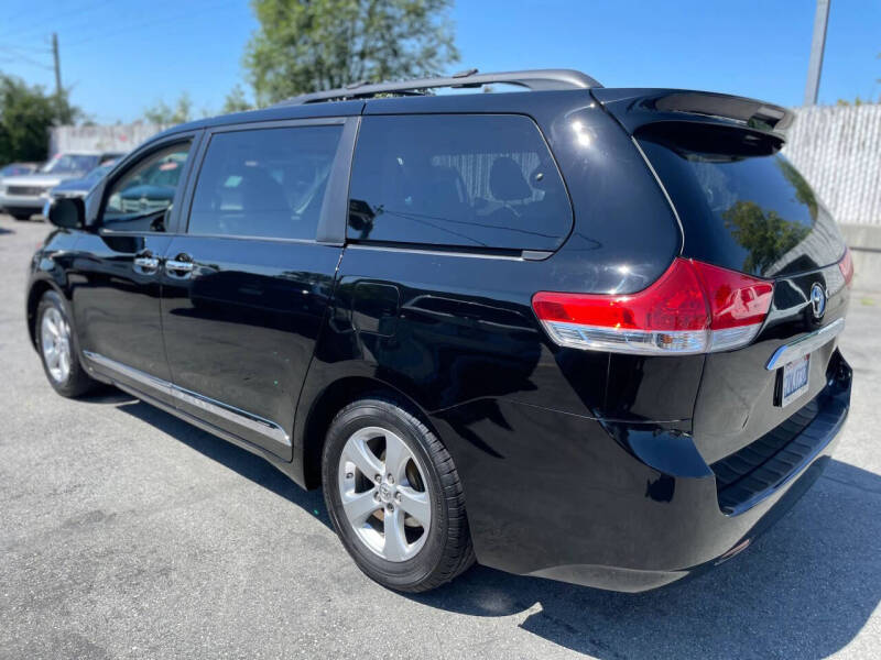 2013 Toyota Sienna