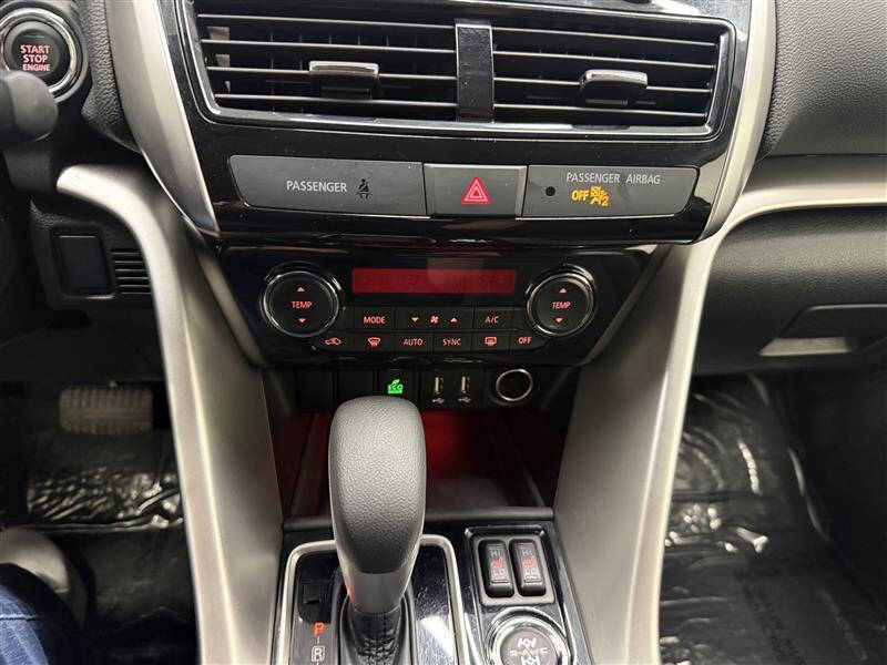 2025 Mitsubishi Eclipse Cross SE