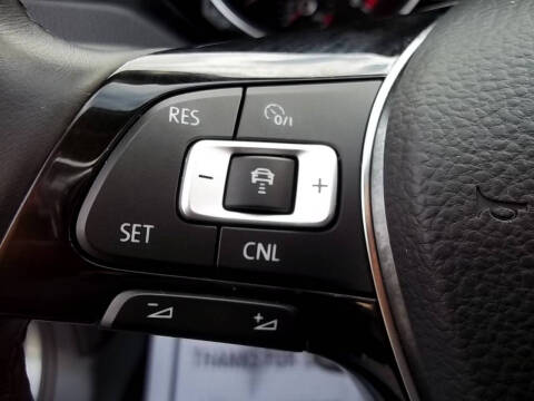 2017 Volkswagen Jetta 1.8T SEL Premium