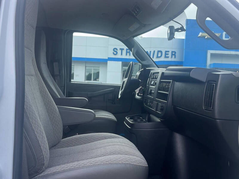 2024 Chevrolet Express LS 3500