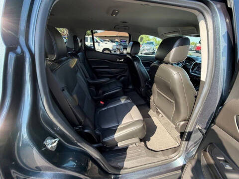 2019 GMC Acadia SLT-1