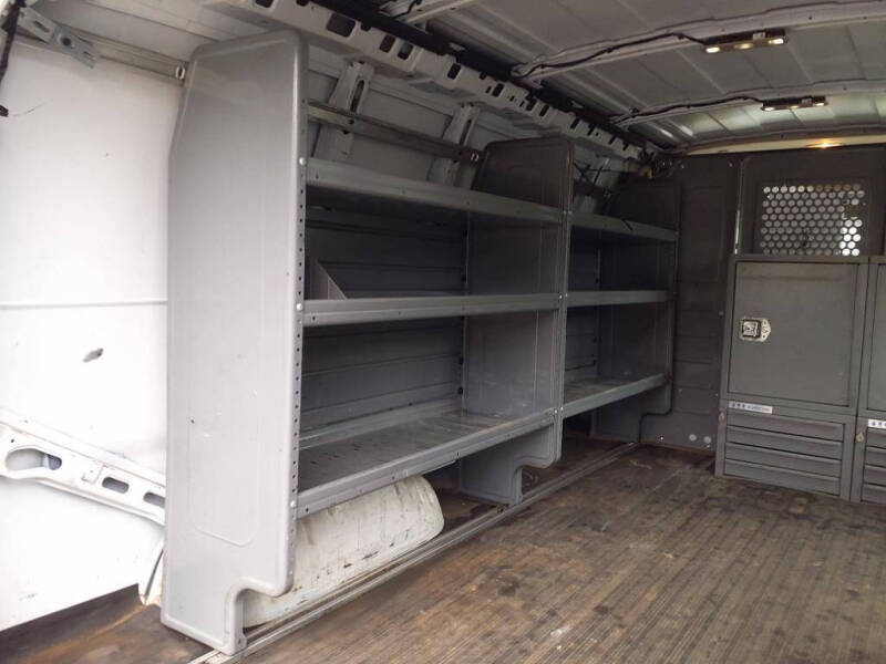 2017 Chevrolet Express 2500