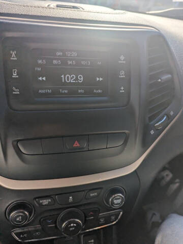 2014 Jeep Cherokee Sport