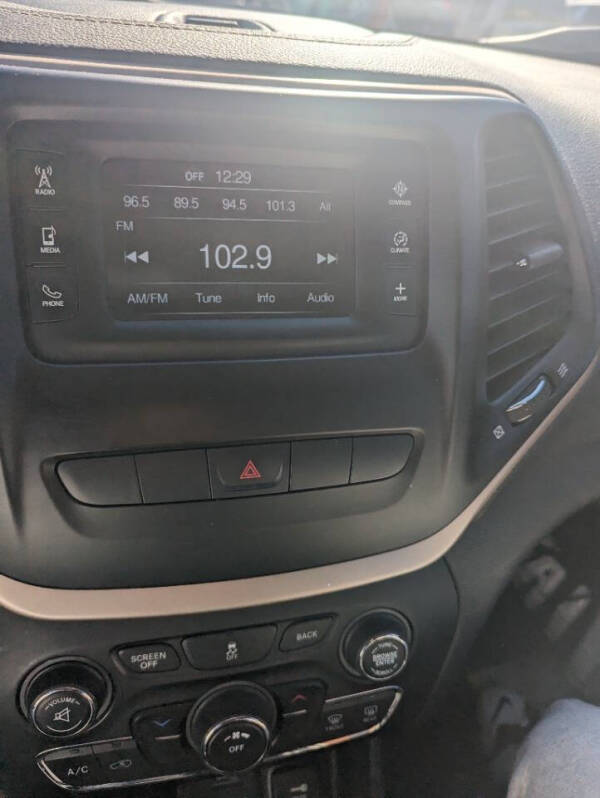 2014 Jeep Cherokee Sport