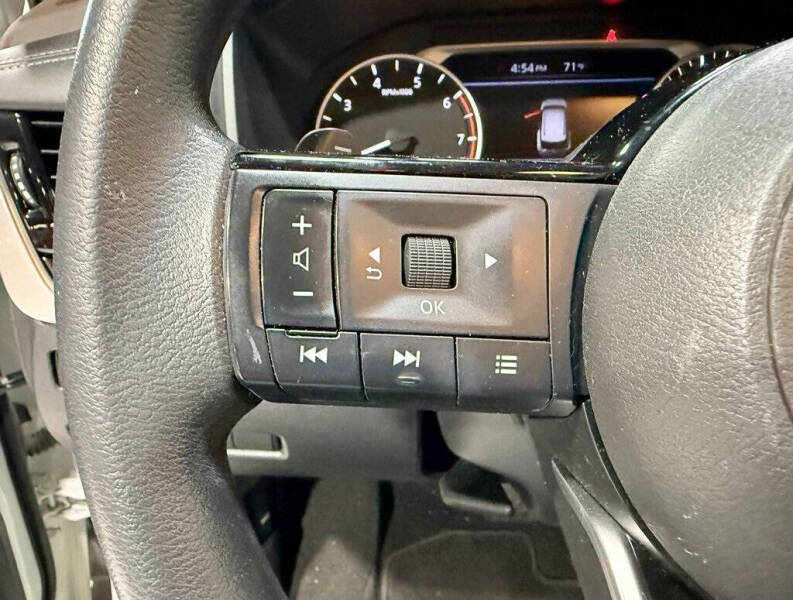 2022 Nissan Rogue SV