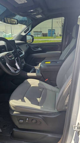 2024 GMC Yukon SLT