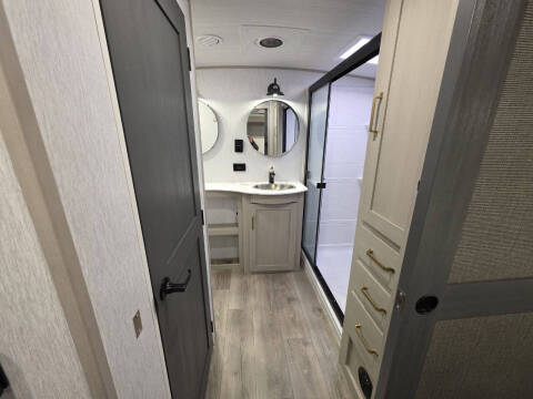 2024 Forest River Heritage Glen 36FL