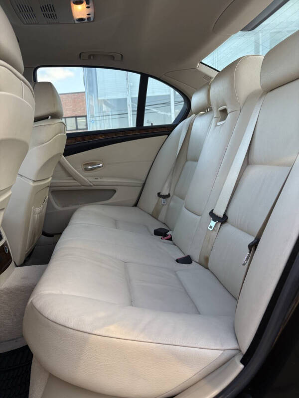 2009 BMW 5 Series 535i