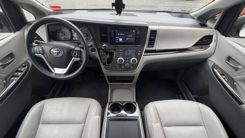 2017 Toyota Sienna