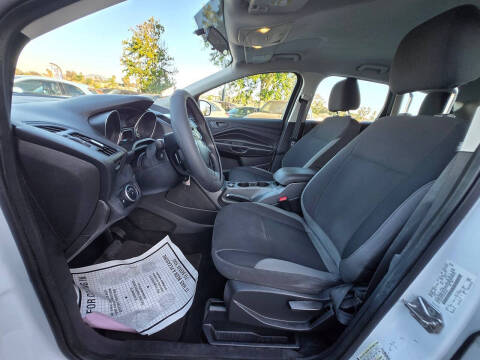 2015 Ford Escape S