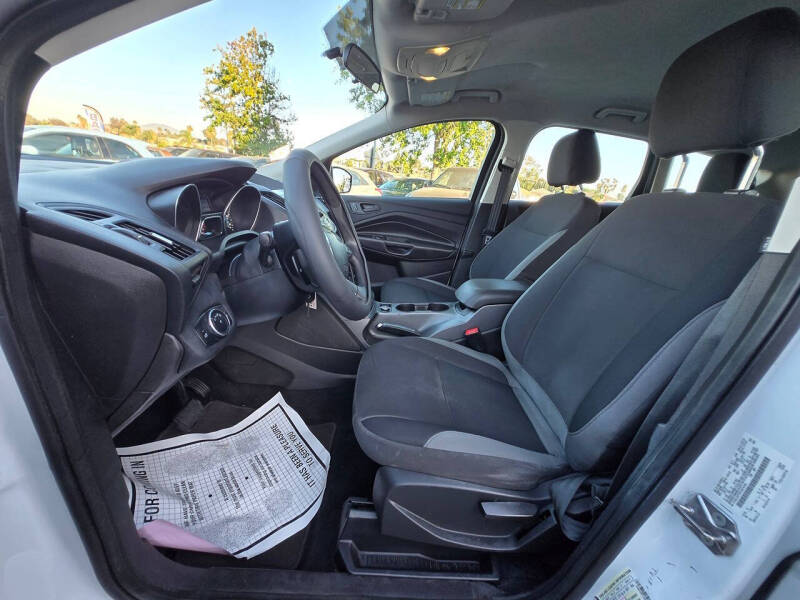 2015 Ford Escape S