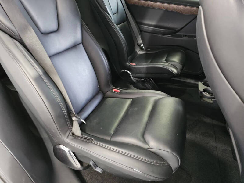 2020 Tesla Model X Long Range Plus