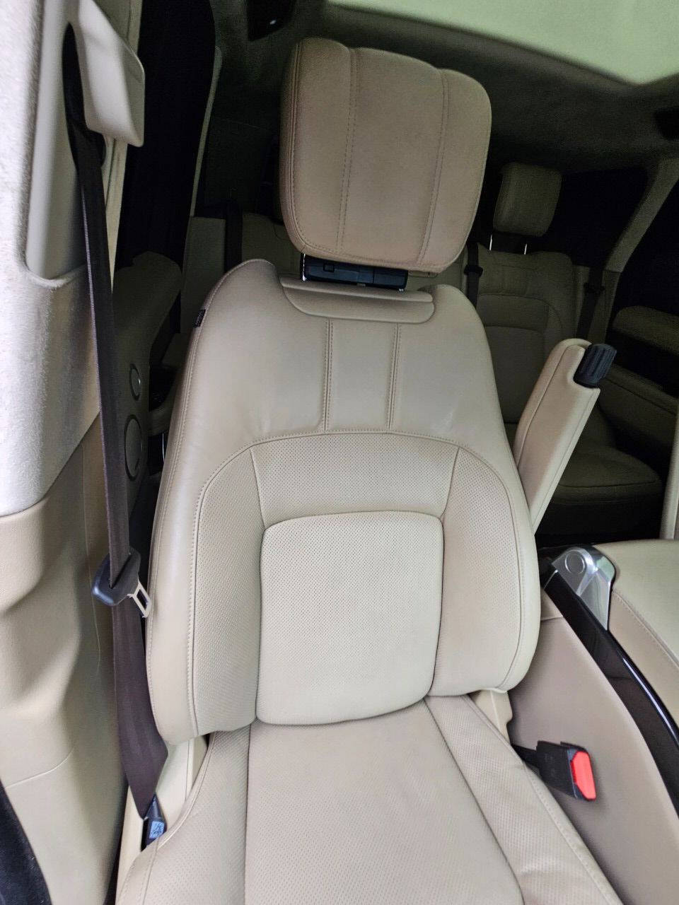 2020 Land Rover Range Rover 46